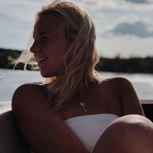 Meet your Posher, Francesca